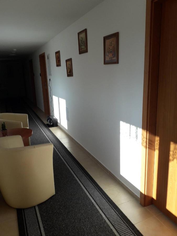 Penzion Na Hrazi Poděbrady Exterior foto