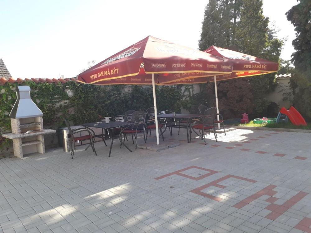 Penzion Na Hrazi Poděbrady Exterior foto